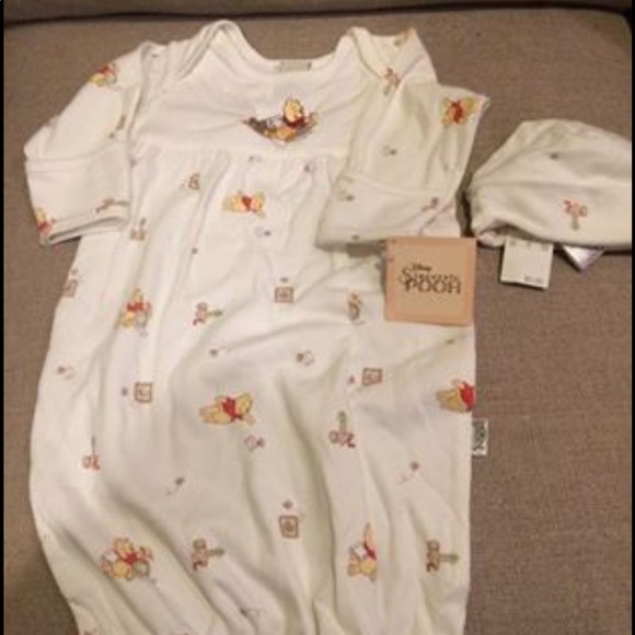 Other - NWT Pooh 0-6 mo infant nightgown and hat
